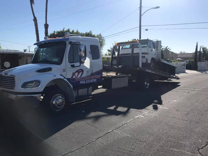 Experienced Tow Truck Company Experienced Tow Truck Company