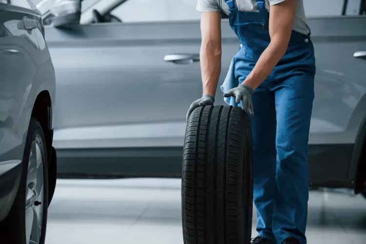 The Role of Towing Services in Safe Tire Change Assistance in Cathedral City, CA
